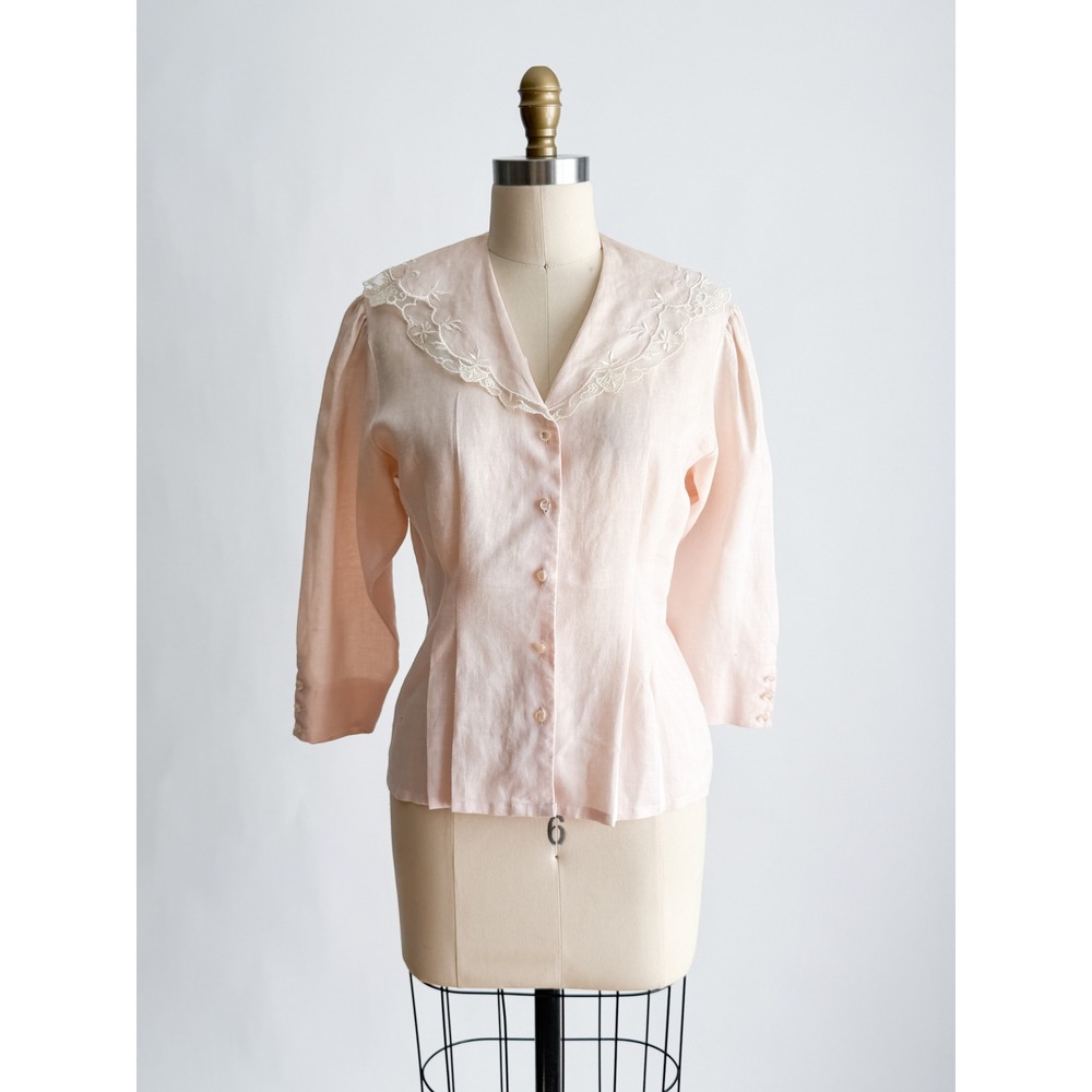 Carry Back Blouse Vintage Embroidered Lace Collar Ramie Pink Petite Victorian